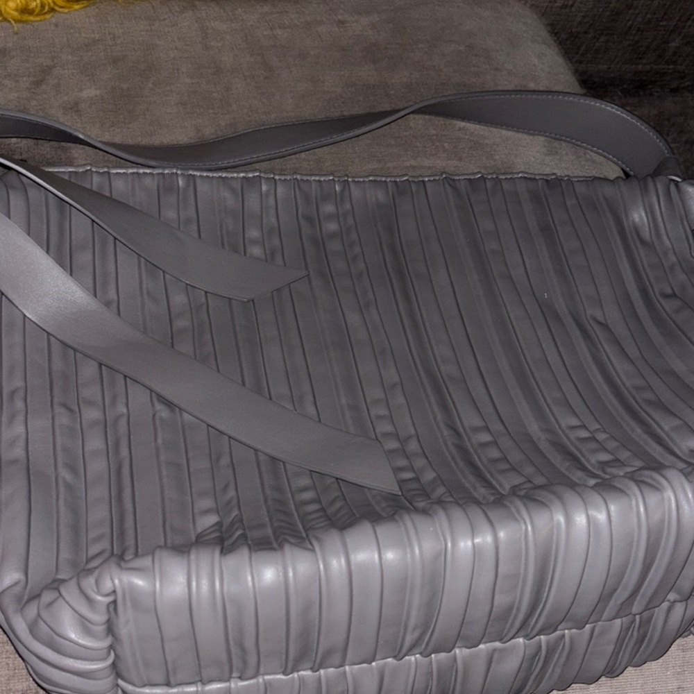 Elegant Gray Pleated Women's Bag brand paparazzi